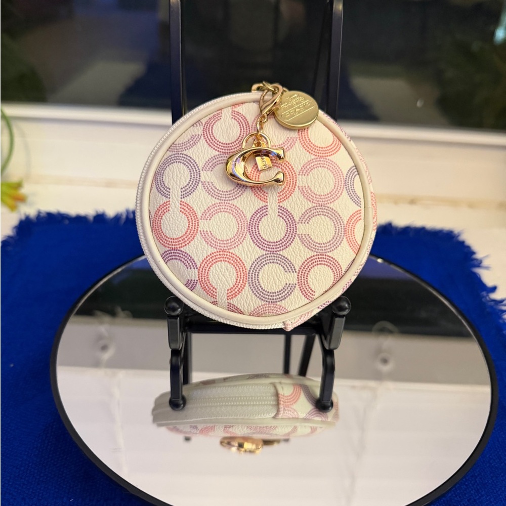 AUTHENTIC Coach Circular Coin Pouch. A mini charm added. - Picture 6 of 13